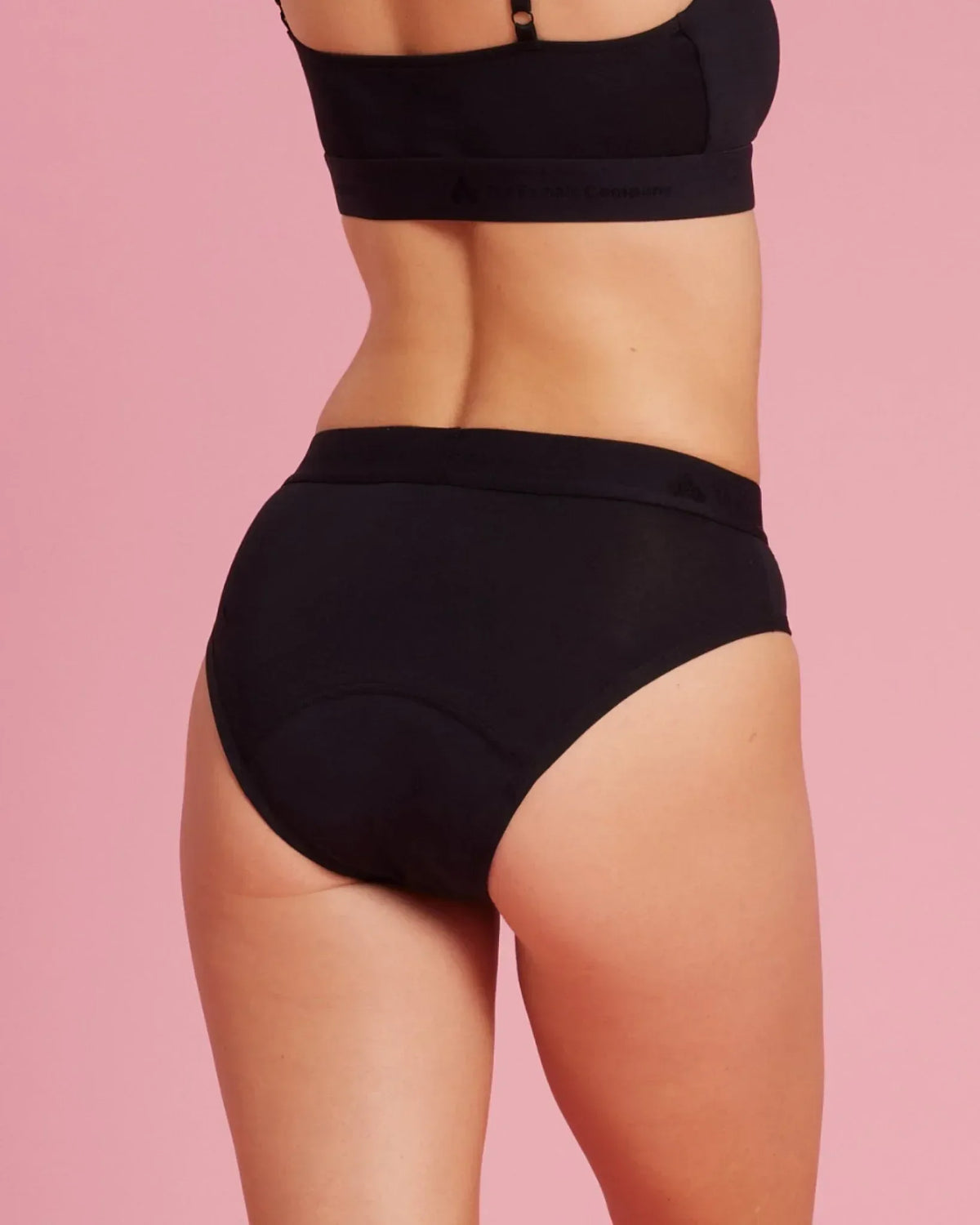 $model_name:Laura$model_height:172cm$model_size:34