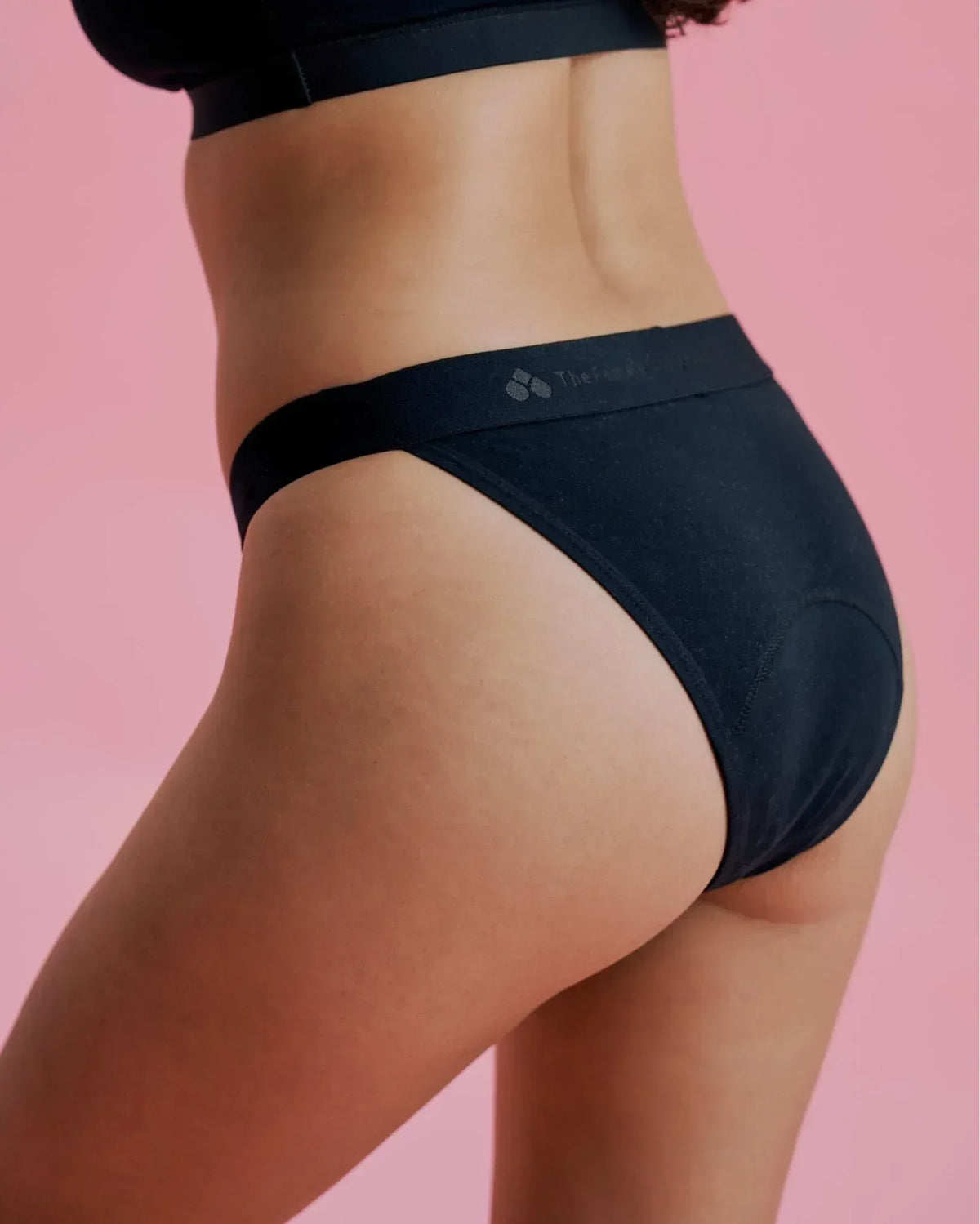 $model_name:Karina$model_height:164cm$model_size:36