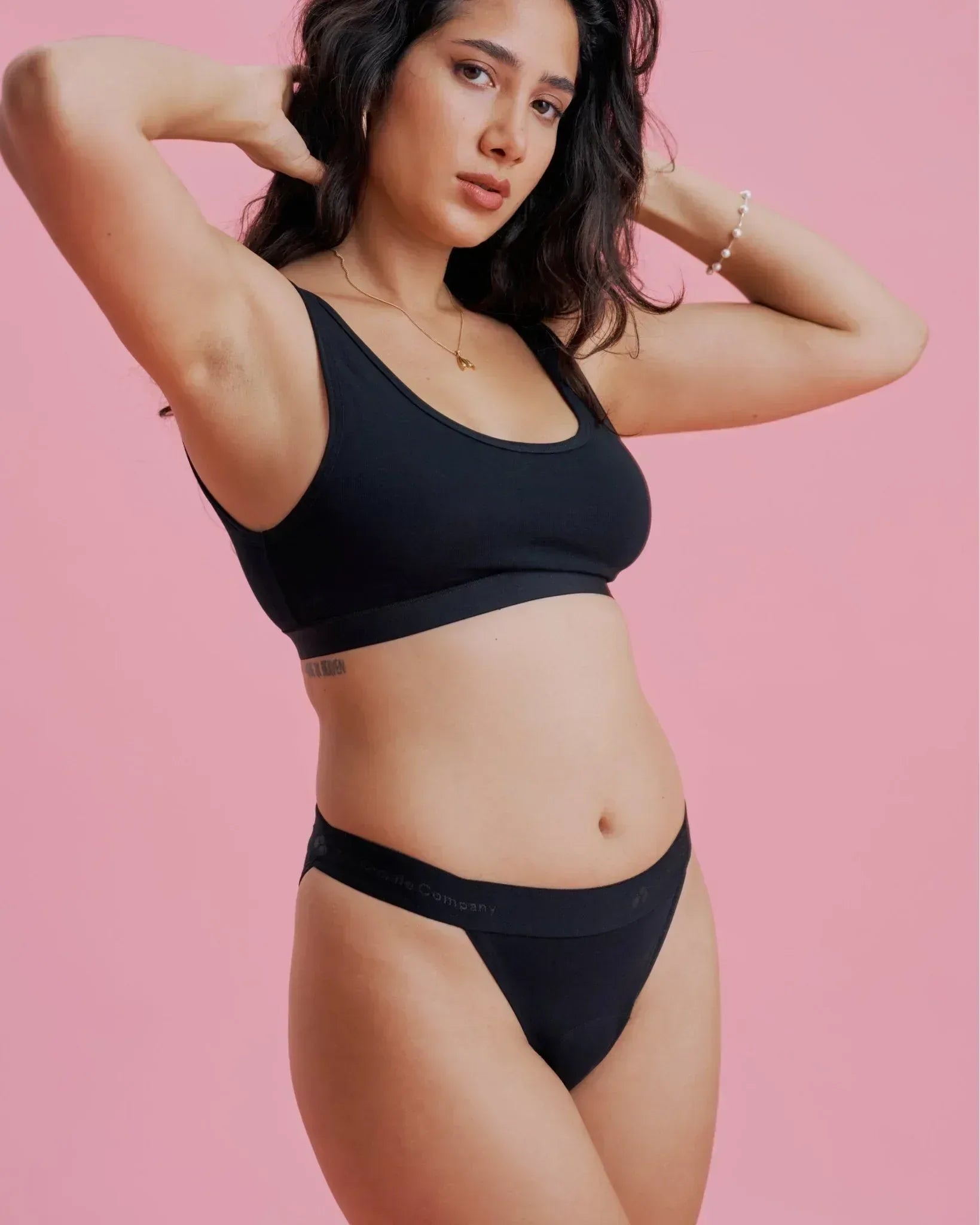 $model_name:Karina$model_height:164cm$model_size:36