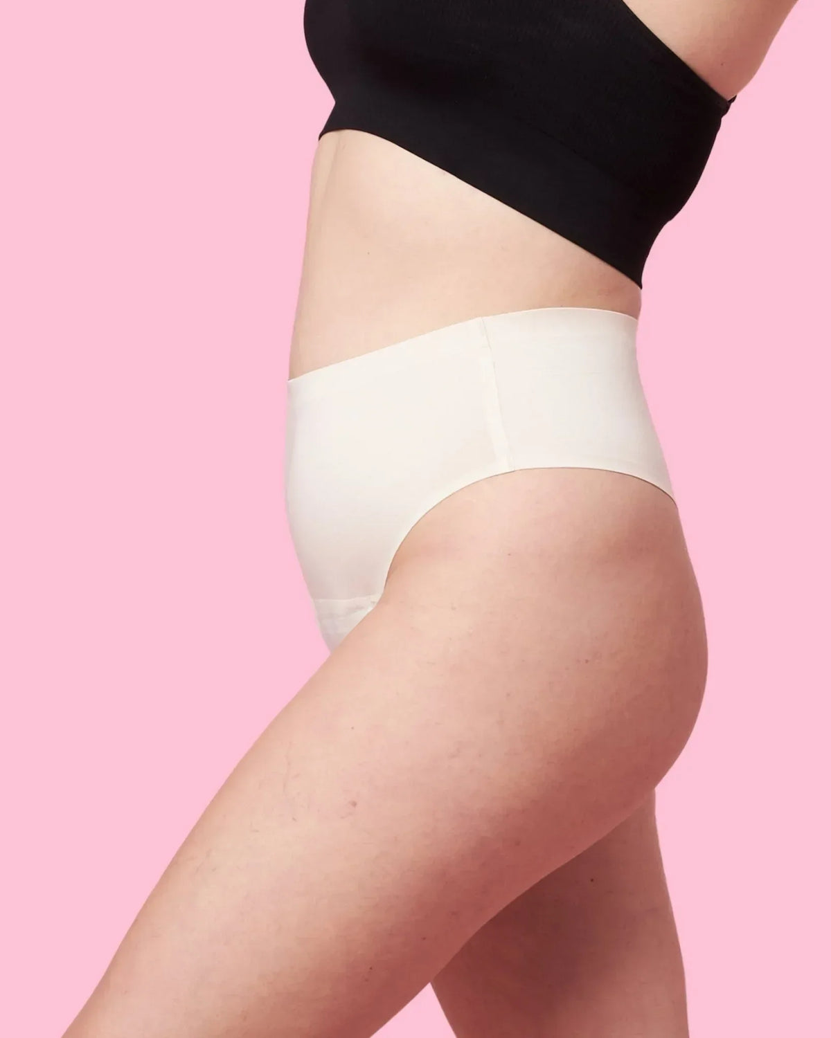 Medium – High Waist Tanga – Seamless